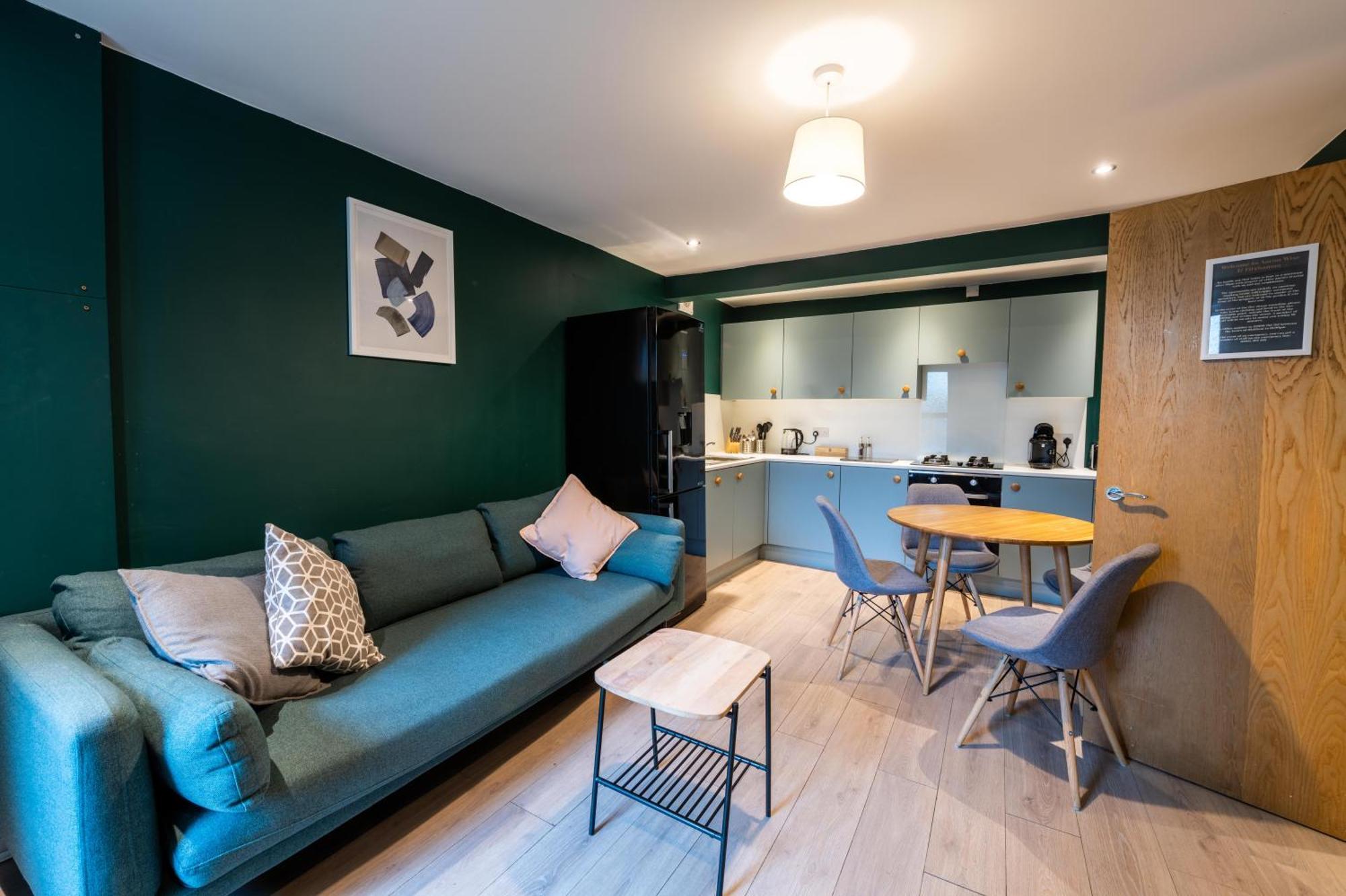 Aaron Wise - 17 Fitzhamon Apartments Cardiff Eksteriør billede