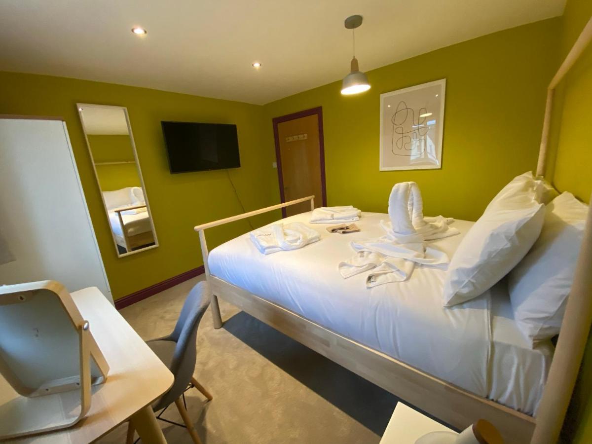 Aaron Wise - 17 Fitzhamon Apartments Cardiff Eksteriør billede