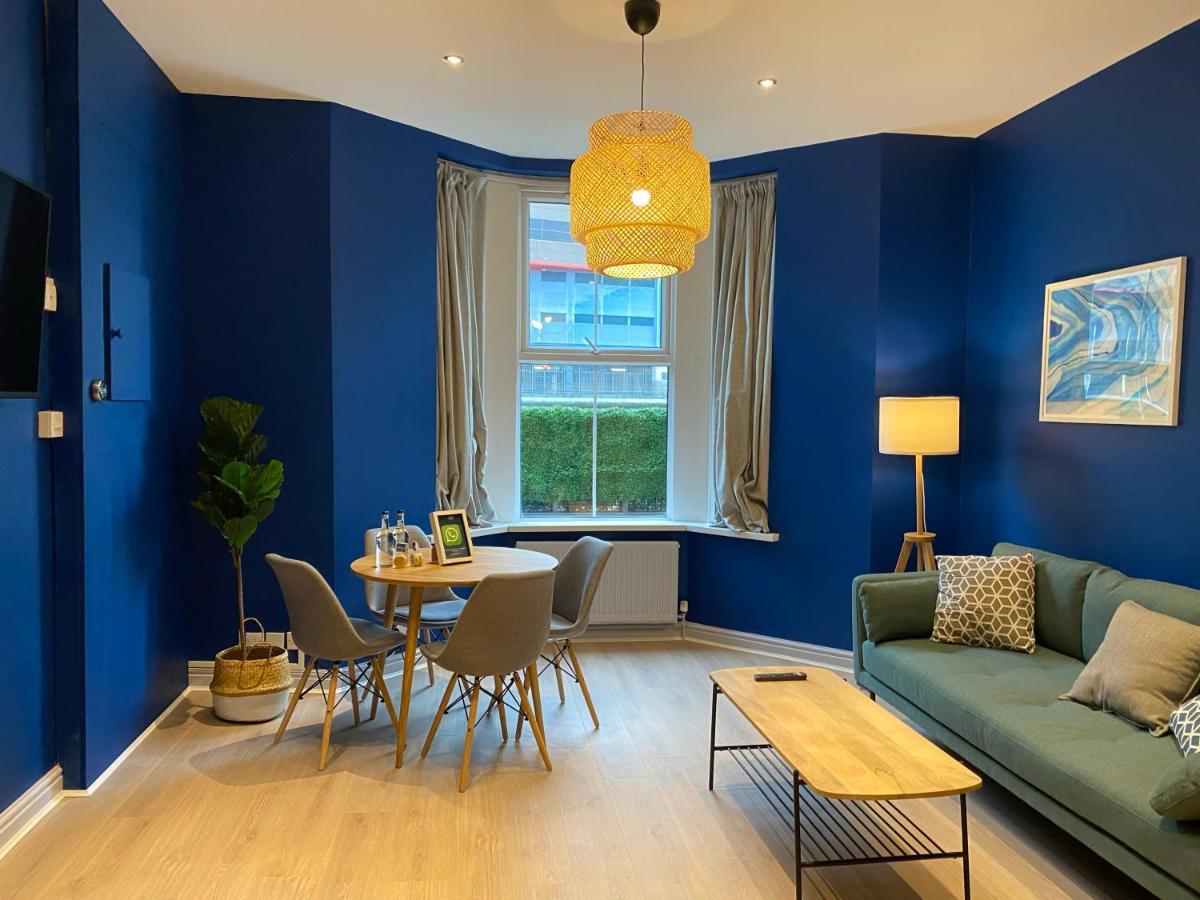 Aaron Wise - 17 Fitzhamon Apartments Cardiff Eksteriør billede