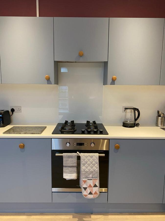 Aaron Wise - 17 Fitzhamon Apartments Cardiff Eksteriør billede