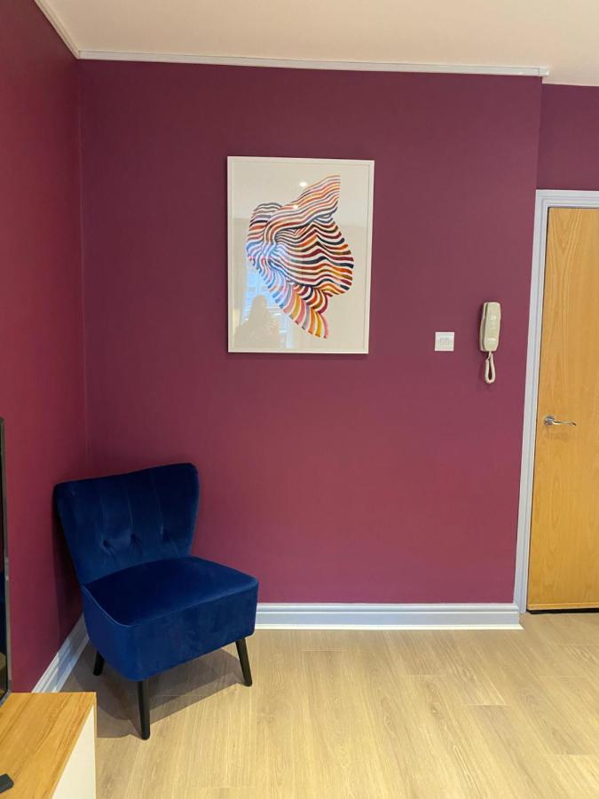 Aaron Wise - 17 Fitzhamon Apartments Cardiff Eksteriør billede